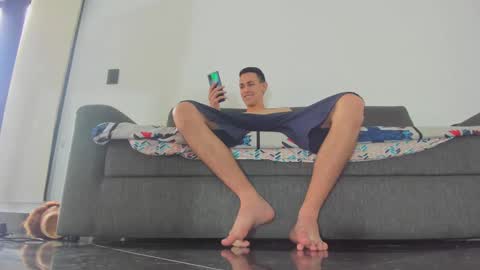Snapshot of maximo__77 chatting on 10/10/25, 04:17 maximo__77 online show from 10/10/25, 04:17