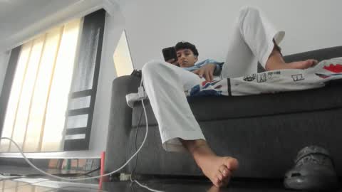 Snapshot of maximo__77 chatting on 11/27/25, 03:25 maximo__77 online show from 11/27/25, 03:25