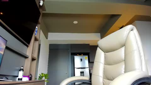 maximo_and_marcelo online show from 11/04/25, 11:09