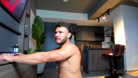 Snapshot of maximo_and_marcelo chatting on 01/07/26, 11:07 maximo_and_marcelo online show from 01/07/26, 11:07