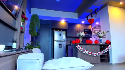 Snapshot of maximo_and_marcelo chatting on 02/14/26, 12:02 maximo_and_marcelo online show from 02/14/26, 12:02