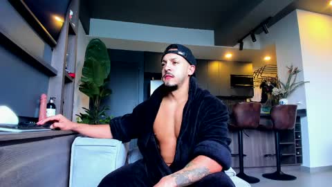 maximo_and_marcelo online show from 04/04/26, 12:02