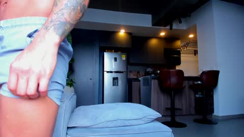 maximo_and_marcelo online show from 04/10/26, 12:21