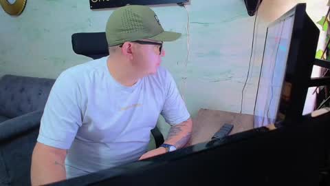  Maximo  online show from 04/23/26, 12:29