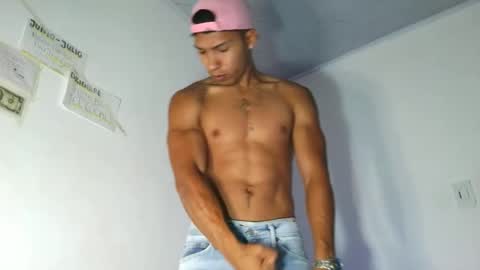 Maximo Aron Vega online show from 03/25/26, 09:32