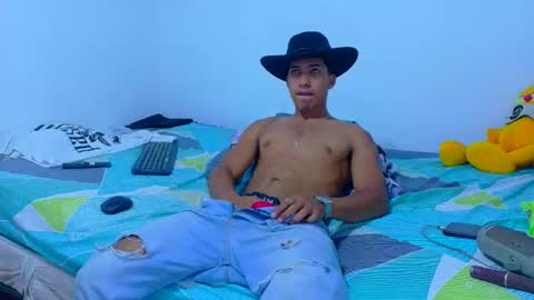 Maximo Aron Vega online show from 04/22/26, 09:05