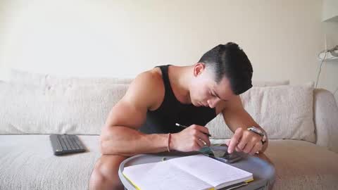 Sebastian online show from 10/09/25, 05:44