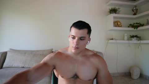 Sebastian online show from 04/04/26, 10:07