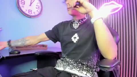 MAXIMO online show from 03/01/26, 04:14