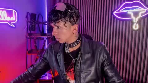 MAXIMO online show from 03/25/26, 02:39