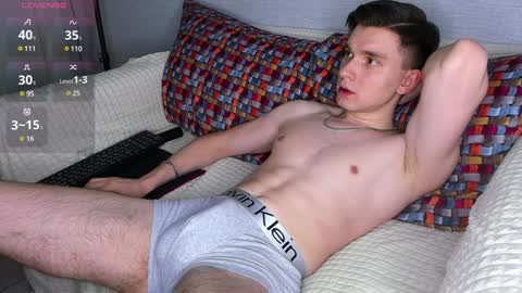 Snapshot of maximum_hot chatting on 12/26/24, 12:16 Max online show from 12/26/24, 12:16