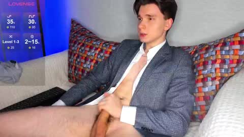 Snapshot of maximum_hot chatting on 03/01/25, 04:47 Max online show from 03/01/25, 04:47