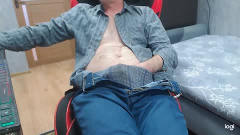 maximus3334 online show from 04/14/26, 11:27