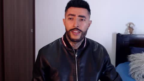 Independent Model online show from 12/22/24, 12:28