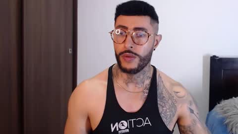 Independent Model online show from 12/26/24, 03:59