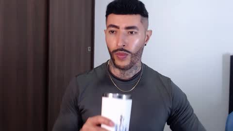 Independent Model online show from 12/31/24, 04:06