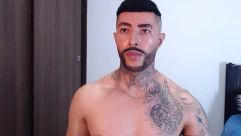 Independent Model online show from 01/25/25, 05:18