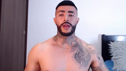 Independent Model online show from 02/08/25, 04:03