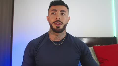 Independent Model online show from 04/29/26, 03:43