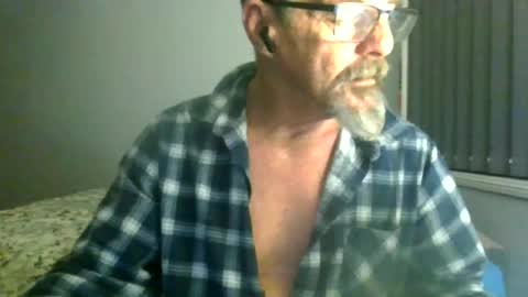 Max online show from 06/18/26, 01:37