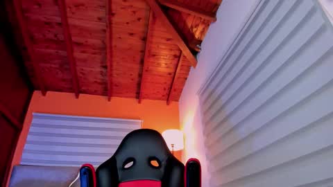 Maximus Clark online show from 02/21/26, 01:50