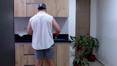 Snapshot of maximussantorini chatting on 02/01/26, 08:18 maximus online show from 02/01/26, 08:18