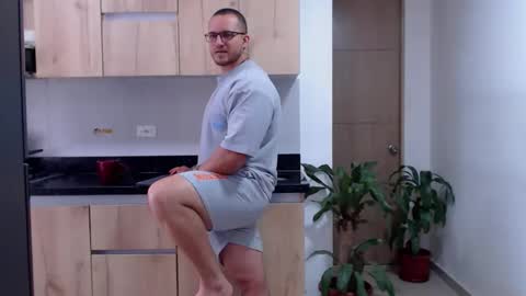 Snapshot of maximussantorini chatting on 03/01/26, 07:38 maximus online show from 03/01/26, 07:38