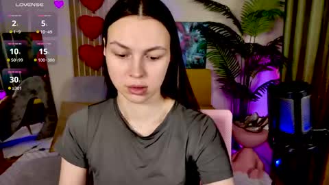 Snapshot of maxincarroll chatting on 05/13/26, 08:44 MaxinCarroll online show from 05/13/26, 08:44