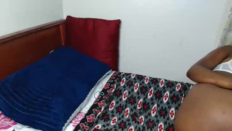 maxxy online show from 04/21/26, 05:06