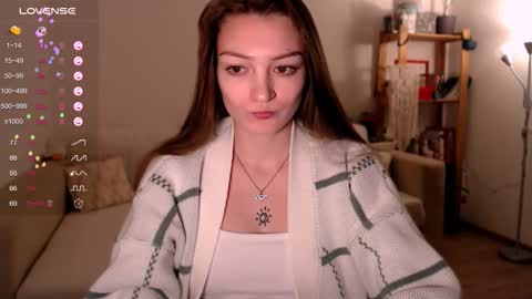 Snapshot of maxinele chatting on 11/17/25, 01:28 Maxine online show from 11/17/25, 01:28