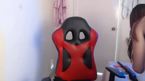 maxinesex_ online show from 10/20/25, 01:33