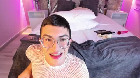 Maxi Rogers online show from 01/21/25, 11:24