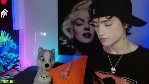 Max online show from 01/28/25, 03:57