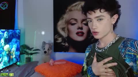 Max online show from 11/27/25, 02:46