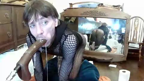 Snapshot of maxjr8008 chatting on 11/03/25, 08:48 maxjr8008 online show from 11/03/25, 08:48