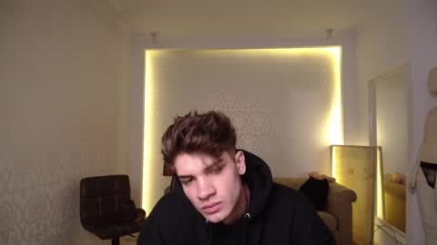 Snapshot of maxkaiden chatting on 02/18/25, 07:32 MaxKaiden online show from 02/18/25, 07:32