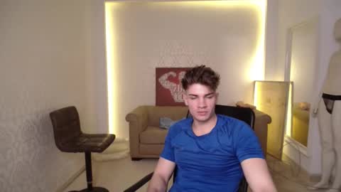 Snapshot of maxkaiden chatting on 02/21/25, 08:40 MaxKaiden online show from 02/21/25, 08:40