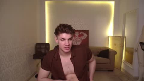 Snapshot of maxkaiden chatting on 02/28/25, 08:42 MaxKaiden online show from 02/28/25, 08:42