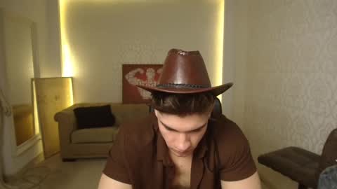 Snapshot of maxkaiden chatting on 03/10/25, 11:32 MaxKaiden online show from 03/10/25, 11:32