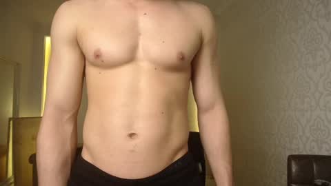 Snapshot of maxkaiden chatting on 03/12/25, 11:20 MaxKaiden online show from 03/12/25, 11:20