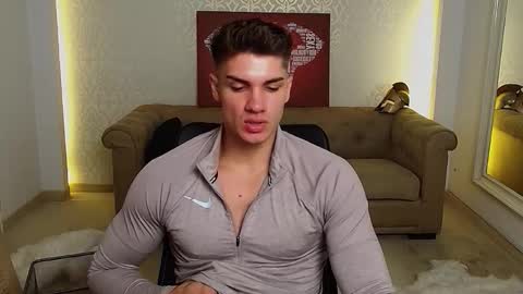 Snapshot of maxkaiden chatting on 09/18/25, 05:09 MaxKaiden online show from 09/18/25, 05:09