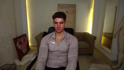 Snapshot of maxkaiden chatting on 10/01/25, 04:51 MaxKaiden online show from 10/01/25, 04:51