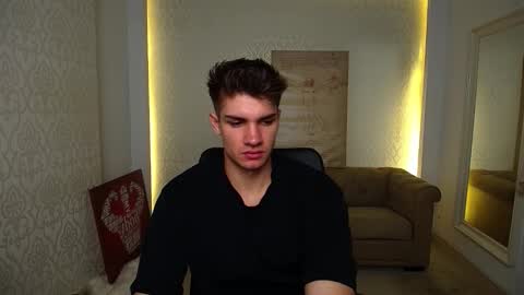 Snapshot of maxkaiden chatting on 10/02/25, 04:30 MaxKaiden online show from 10/02/25, 04:30