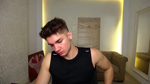 Snapshot of maxkaiden chatting on 10/13/25, 05:40 MaxKaiden online show from 10/13/25, 05:40