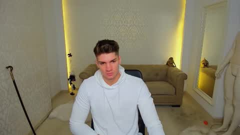 Snapshot of maxkaiden chatting on 11/12/25, 05:41 MaxKaiden online show from 11/12/25, 05:41