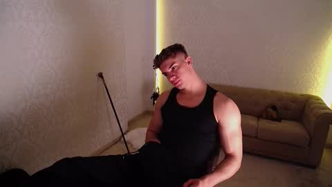 Snapshot of maxkaiden chatting on 11/18/25, 05:56 MaxKaiden online show from 11/18/25, 05:56