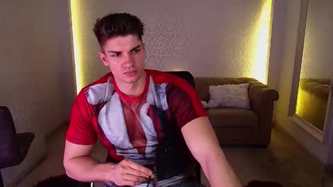 Snapshot of maxkaiden chatting on 11/26/25, 05:30 MaxKaiden online show from 11/26/25, 05:30