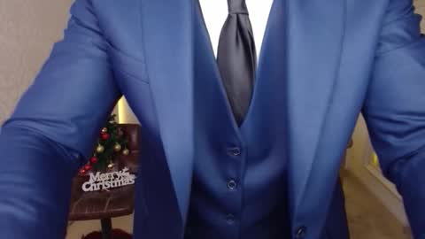 Snapshot of maxkaiden chatting on 12/20/25, 05:58 MaxKaiden online show from 12/20/25, 05:58