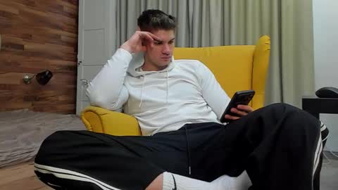 MaxKaiden online show from 03/24/26, 05:45