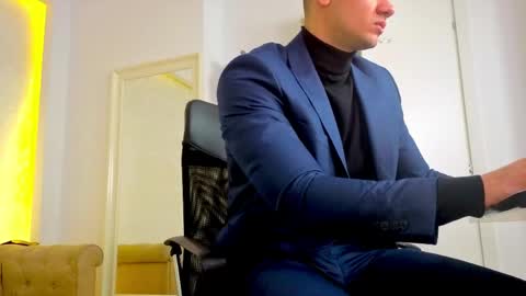 MaxKaiden online show from 04/19/26, 04:12